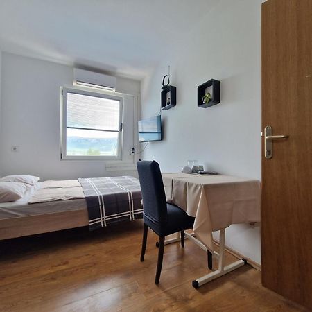 Ensuite Stay Rooms Сплит Екстериор снимка