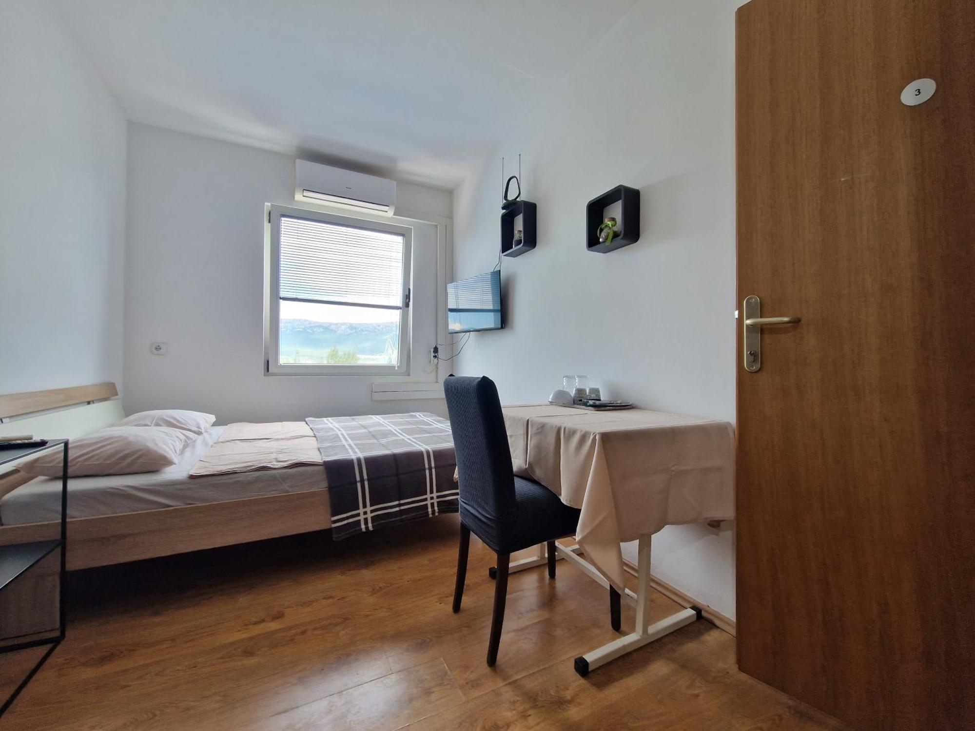 Ensuite Stay Rooms Сплит Екстериор снимка