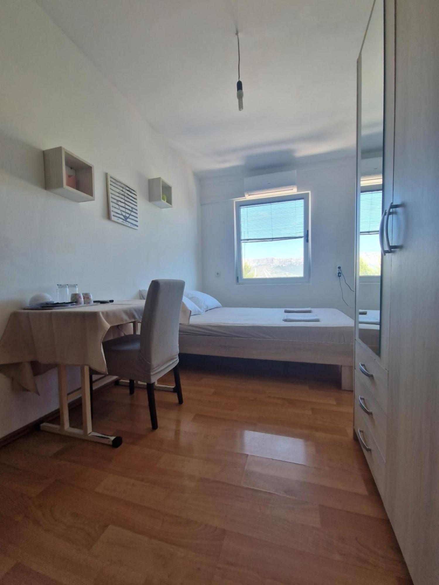 Ensuite Stay Rooms Сплит Екстериор снимка